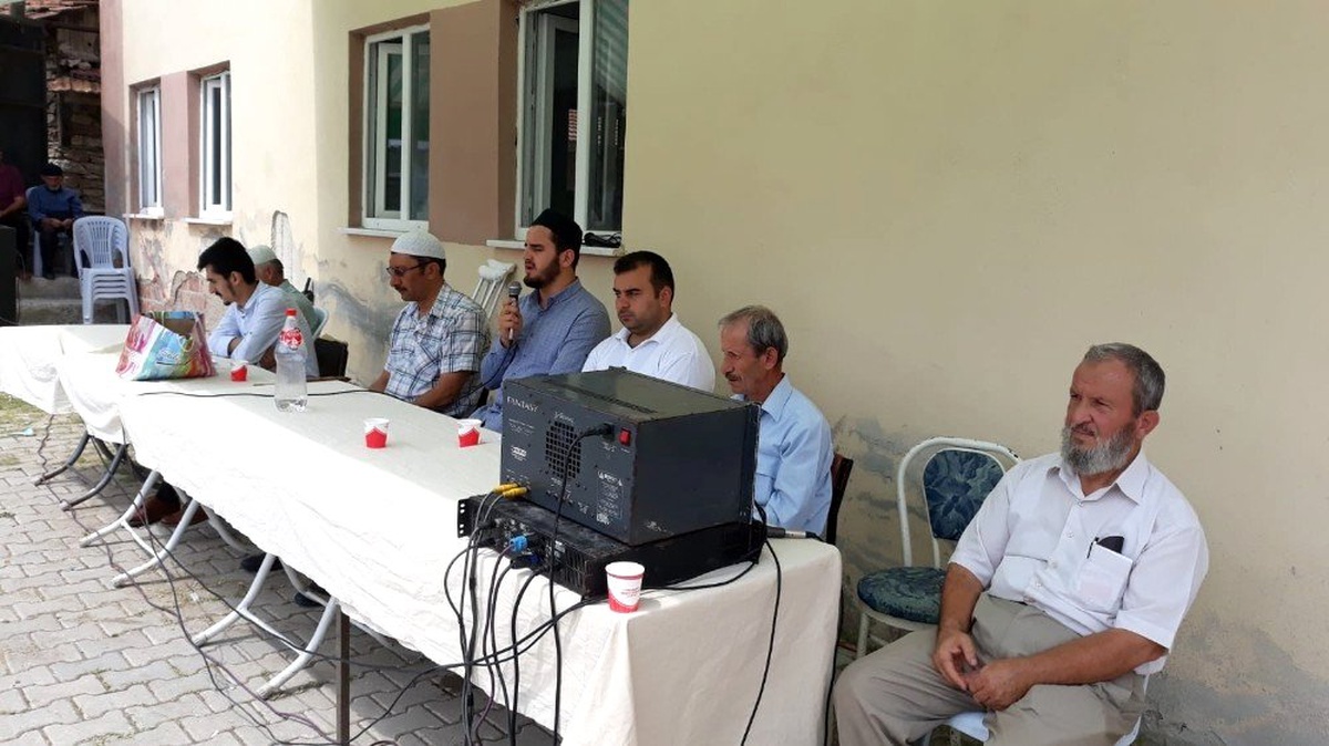 Tavşanlı\'nın Kızılçukur Köyü sakinleri, \'Erenleri anma\' etkinliği düzenlendi