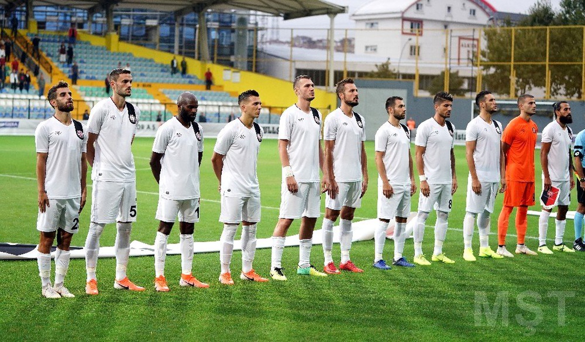 TFF 1. Lig: Fatih Karagümrük: 3 - Bursaspor: 1 (Maç sonucu)