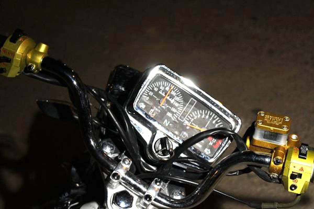 Tokat\'ta motosiklet otomobille çarpıştı: 1\'i çocuk 3 yaralı