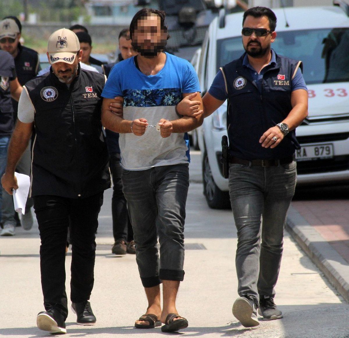 Türkiye\'de eylem hazırlığında olan iki DEAŞ\'lı tutuklandı