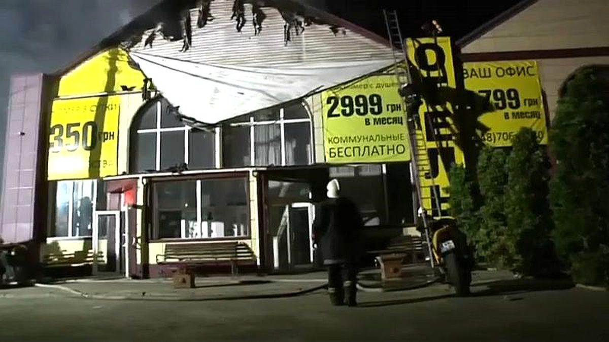 Ukrayna\'da otelde yangın: Ölü sayısı dokuza yükseldi, 10 kişi yaralandı