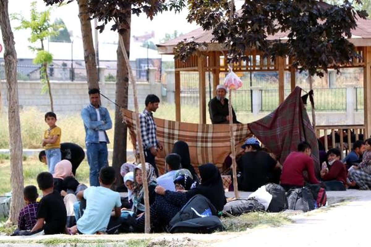 Van otogarı mülteci kampı gibi