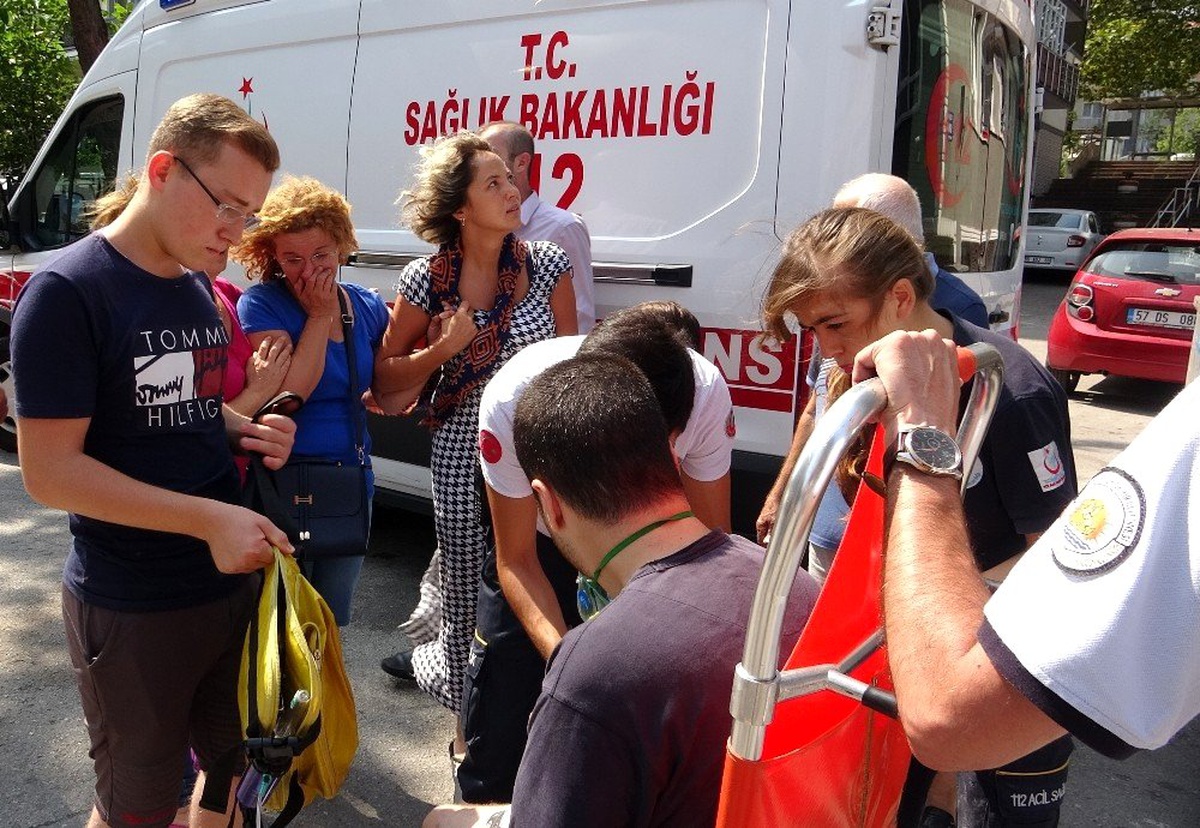 Yangında oğlunun ayakları yanan annenin gözyaşları