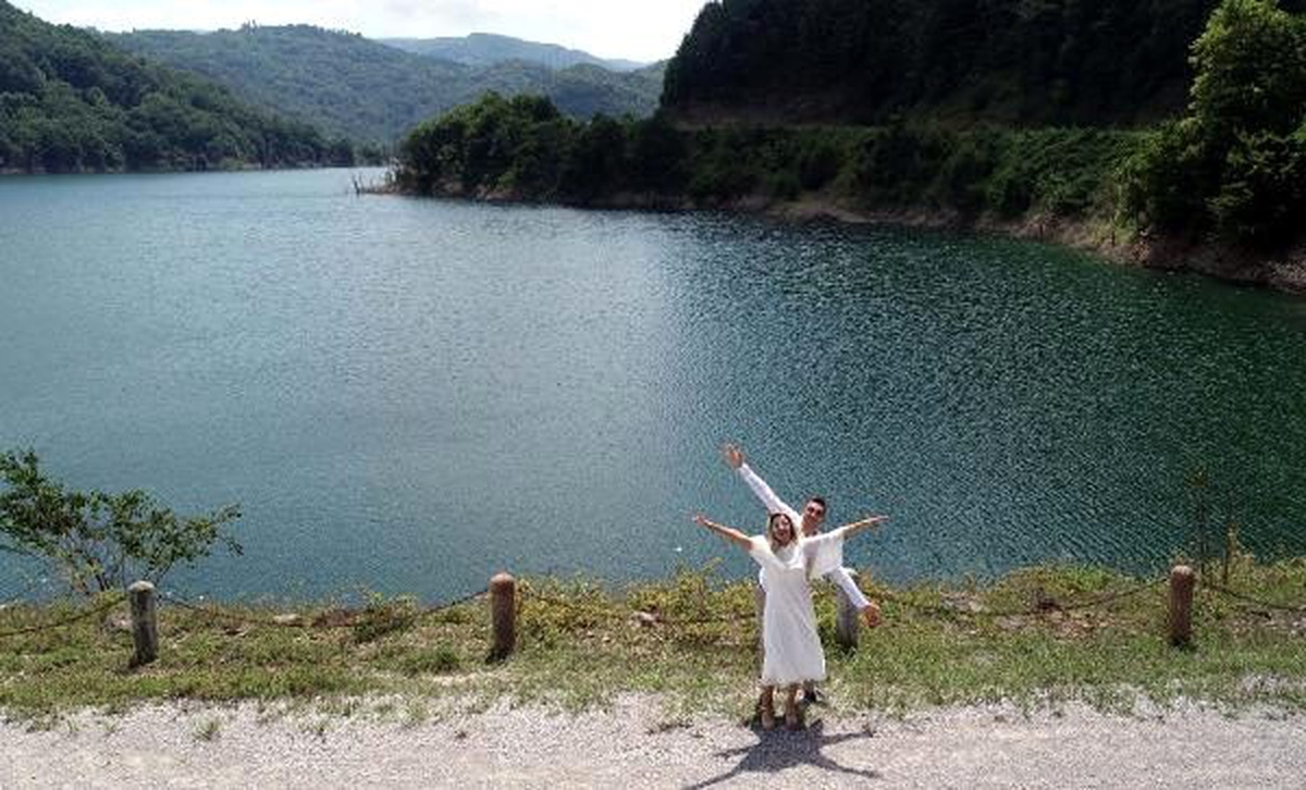 Zonguldak\'ta baraj yeni evli çiftlerin uğrak yeri oldu