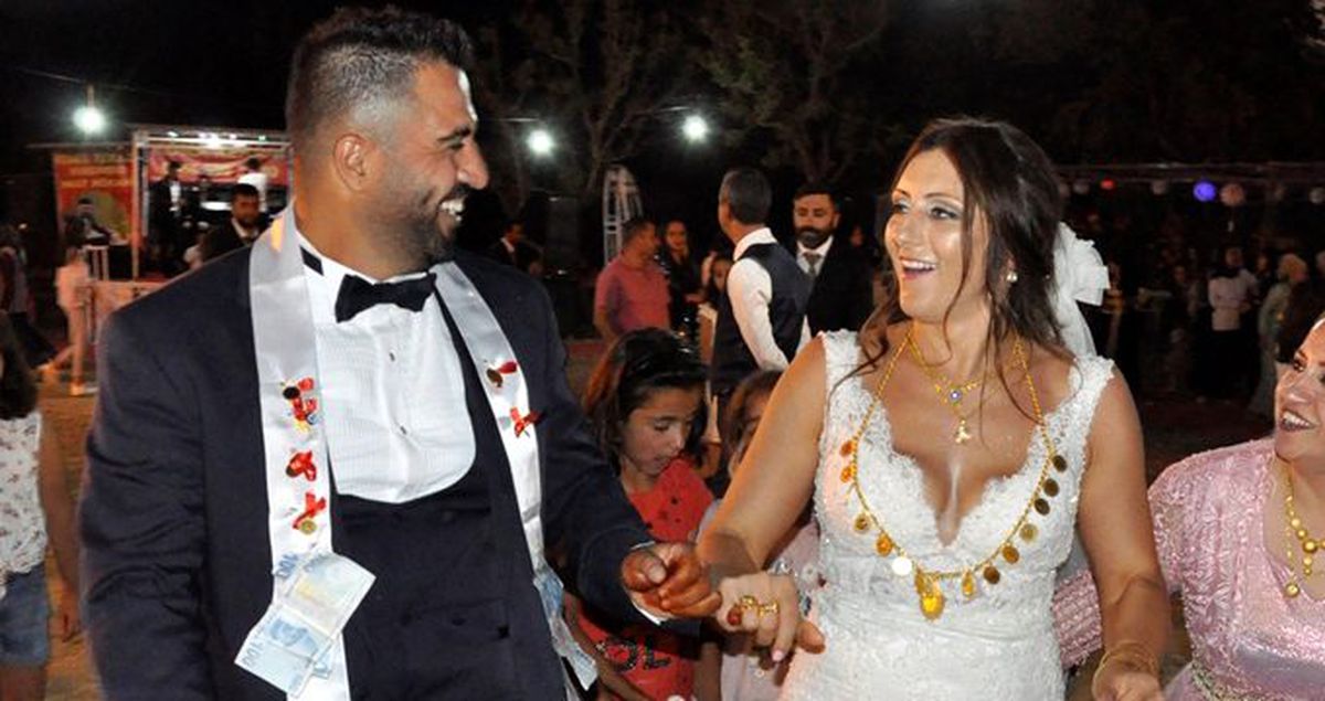 Amerikalı Zabrian ile Çukurcalı Ramazan dünyaevine girdi