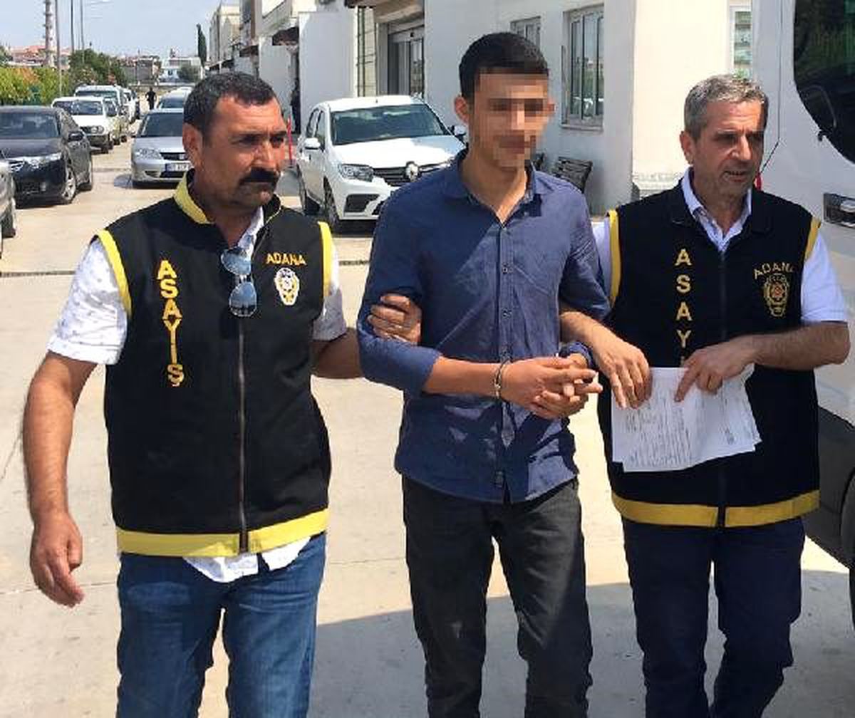 Babasından boşanan annesini tabancayla yaraladı