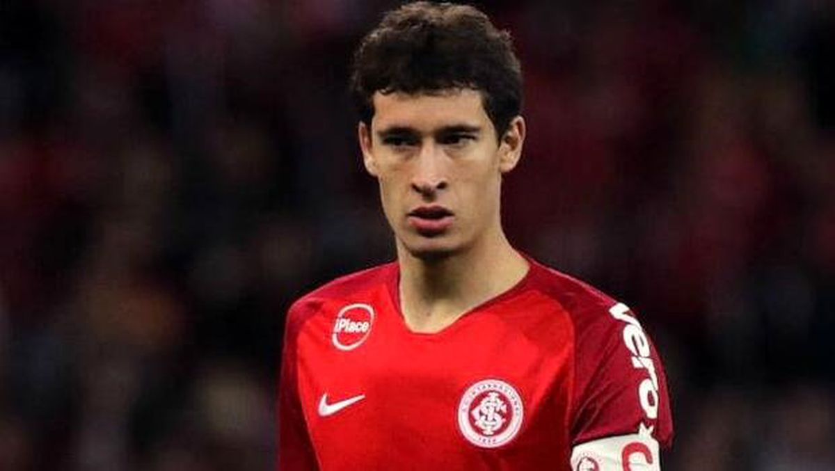 Galatasaray\'da Dourado bombası! Menajeri konuştu...