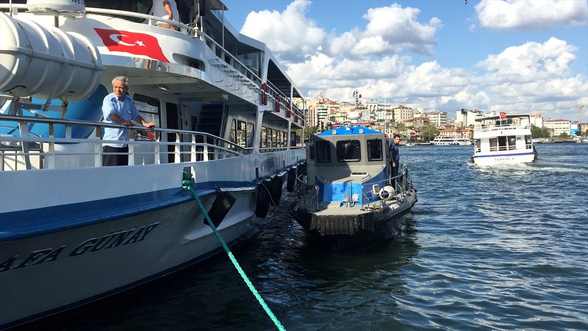 Haliç metro köprüsünden düşen kişi yaralandı
