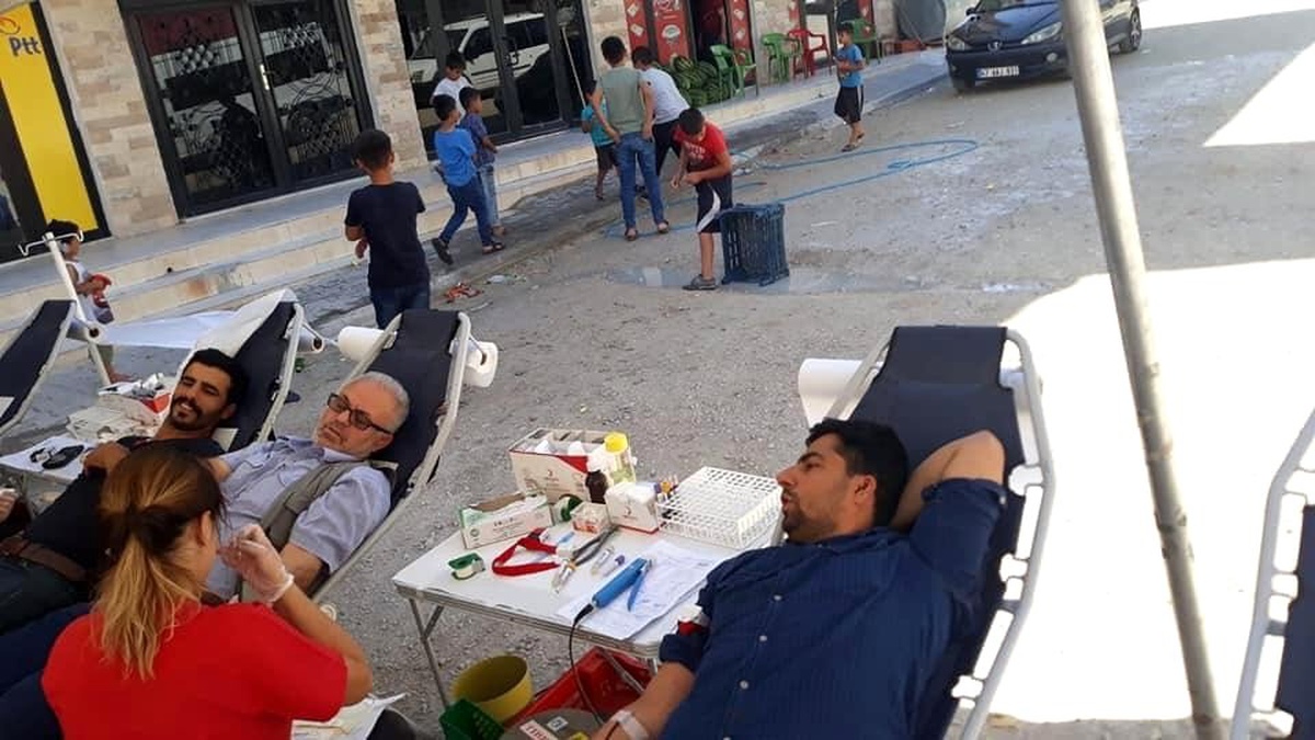 Mahalleli istedi Kızılay\'ın gezici kan bağış tırı yola çıktı