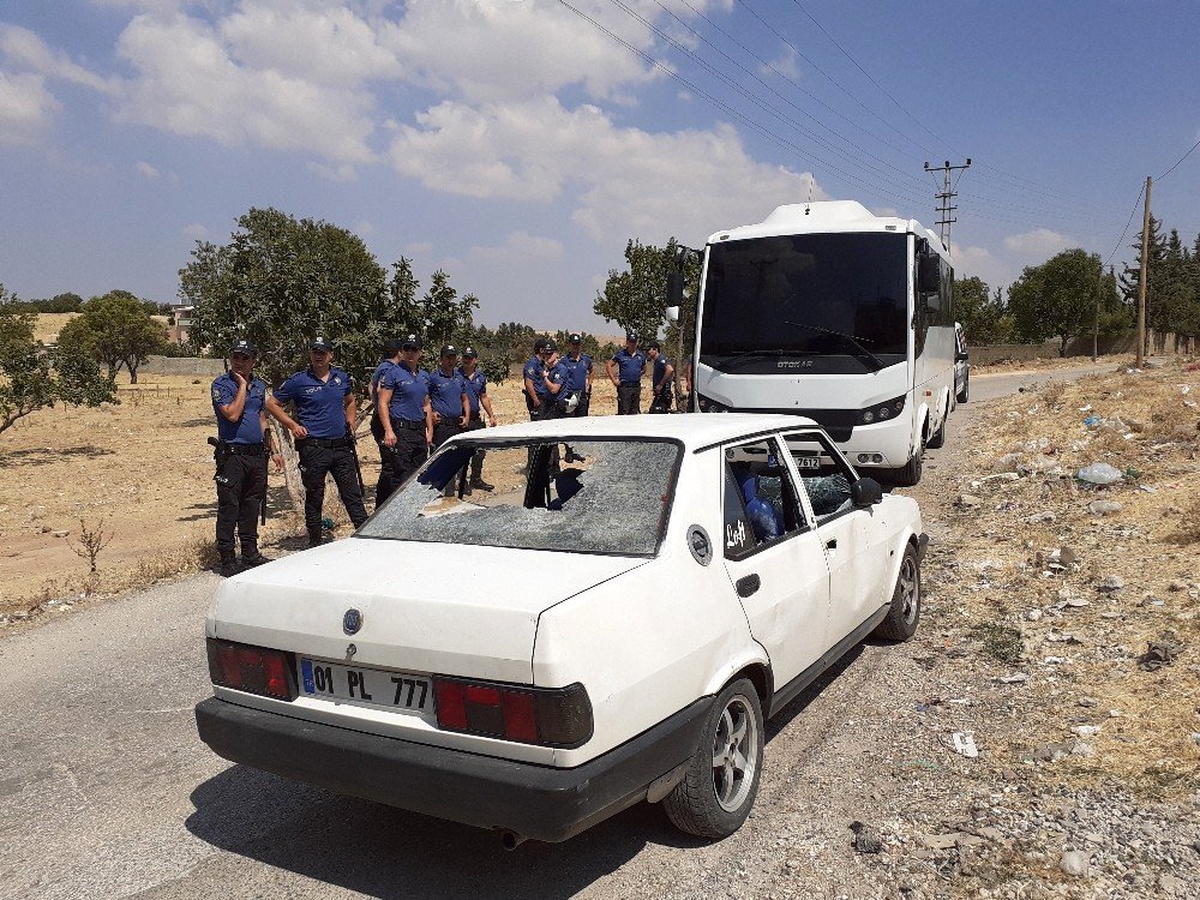 Nişan bozma kavgasında silahlar konuştu: 4 yaralı