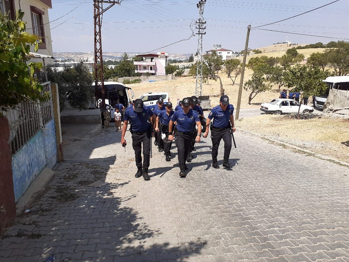 Nişan bozma kavgasında silahlar konuştu: 4 yaralı