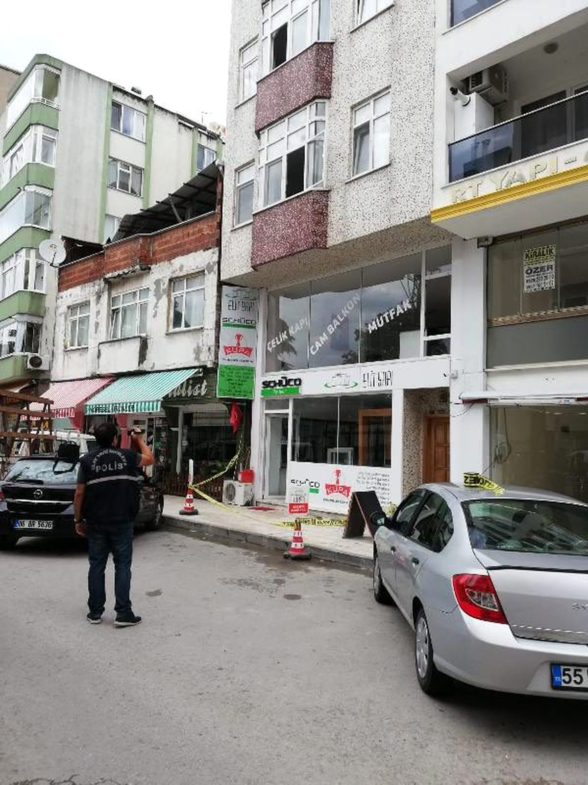 Pencereden düşen bebek yaralandı