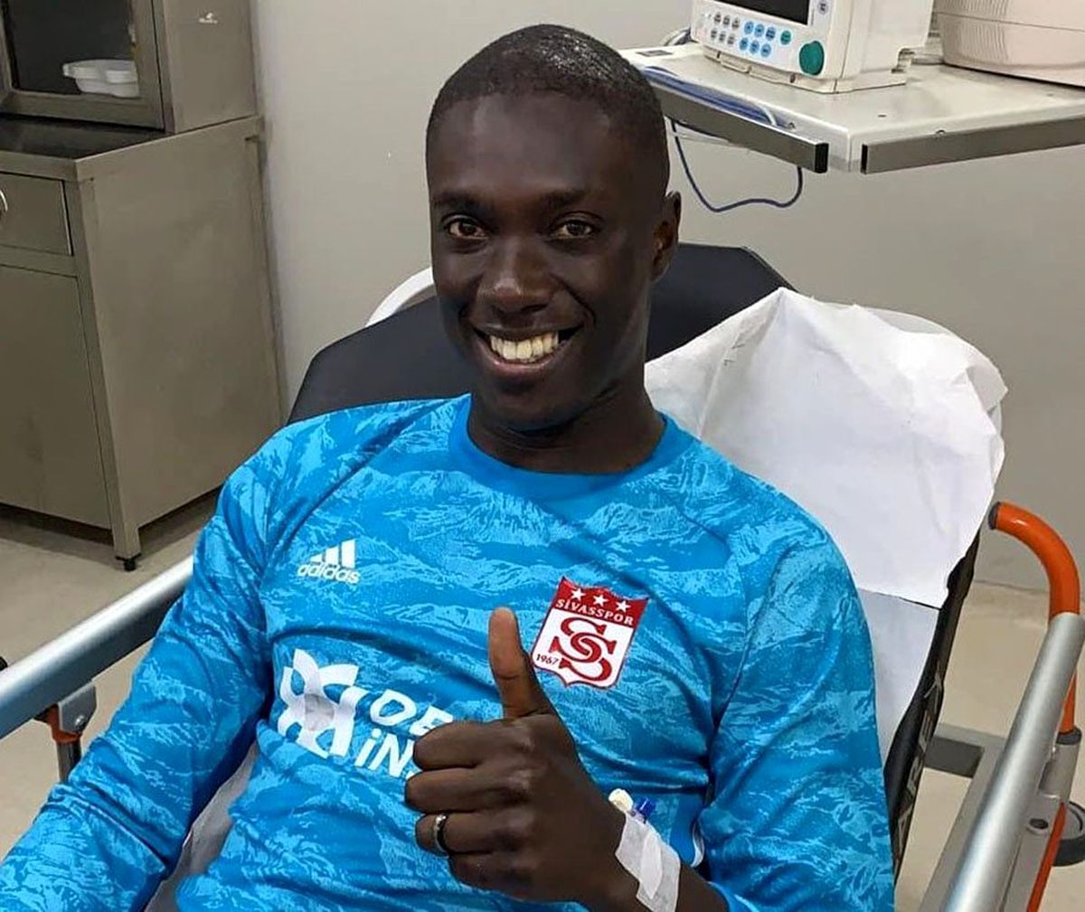 Samassa taburcu oldu