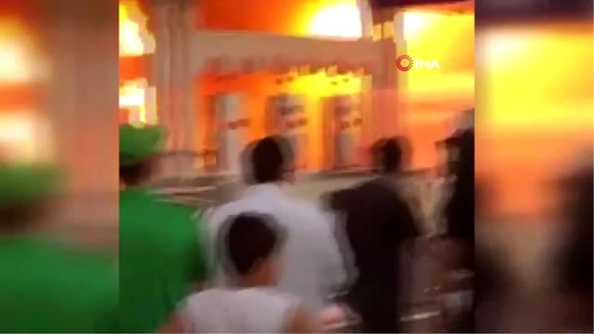 Suudi Arabistan\'da Benzin İstasyonunda Korkutan Yangın