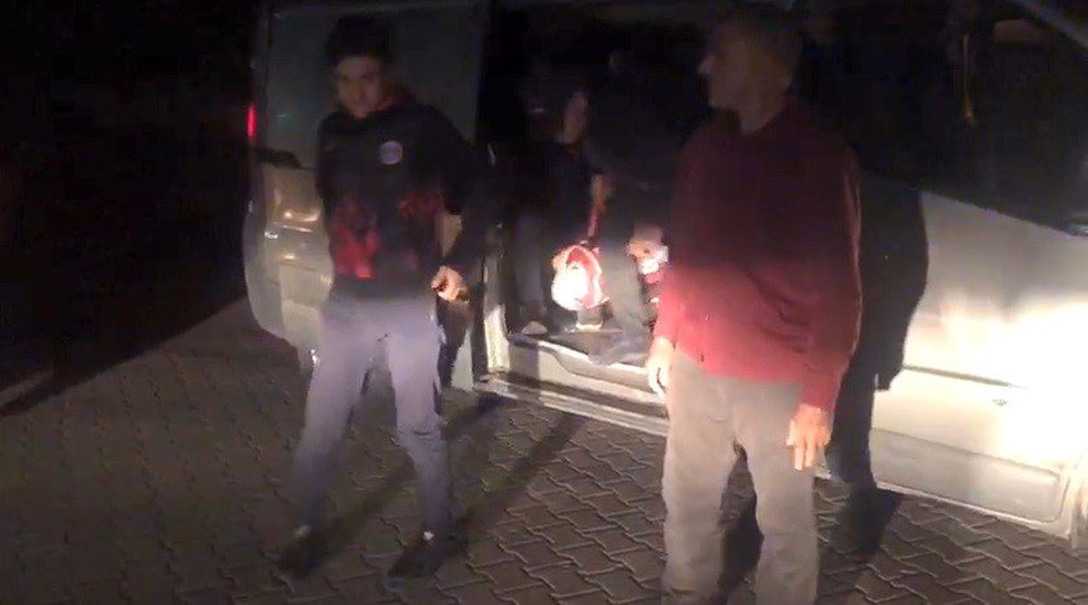 Tekirdağ\'da 75 kaçak göçmen ve 3 organizatör yakalandı