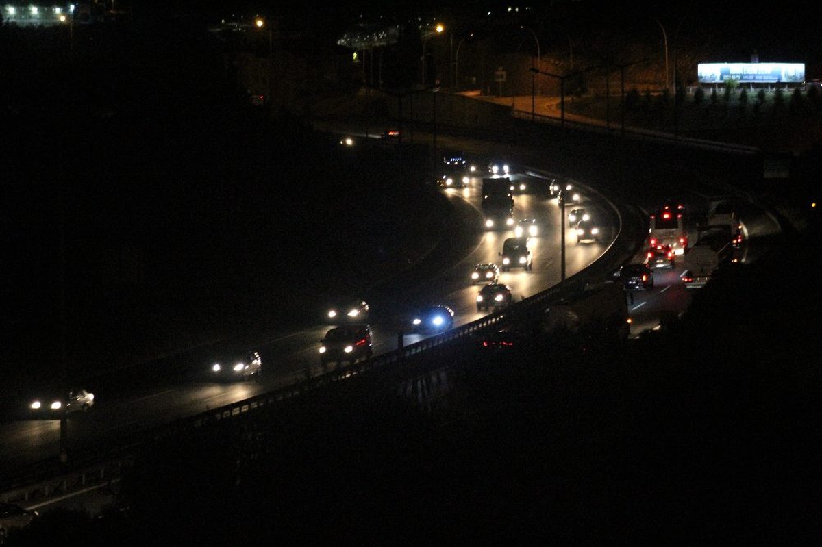 TEM\'deki tatilci yoğunluğu, yerini akıcı bir trafiğe bıraktı