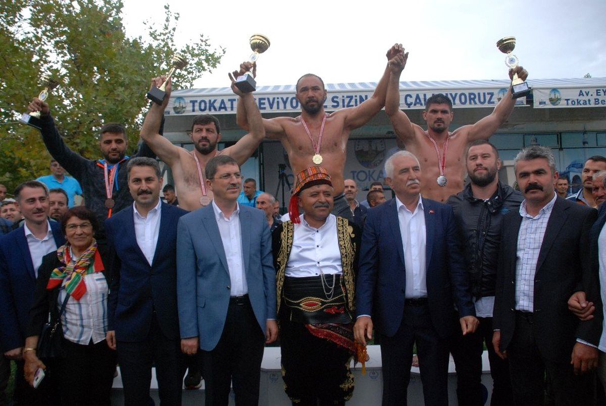 Tokat\'ta başpehlivan Ali Gürbüz oldu