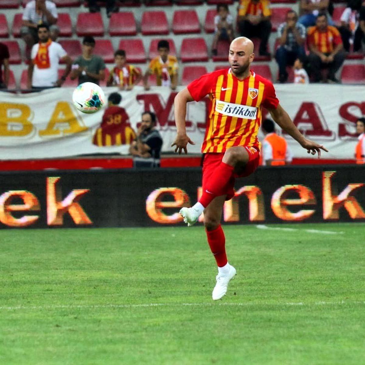 Abdennour futboldan umutlu