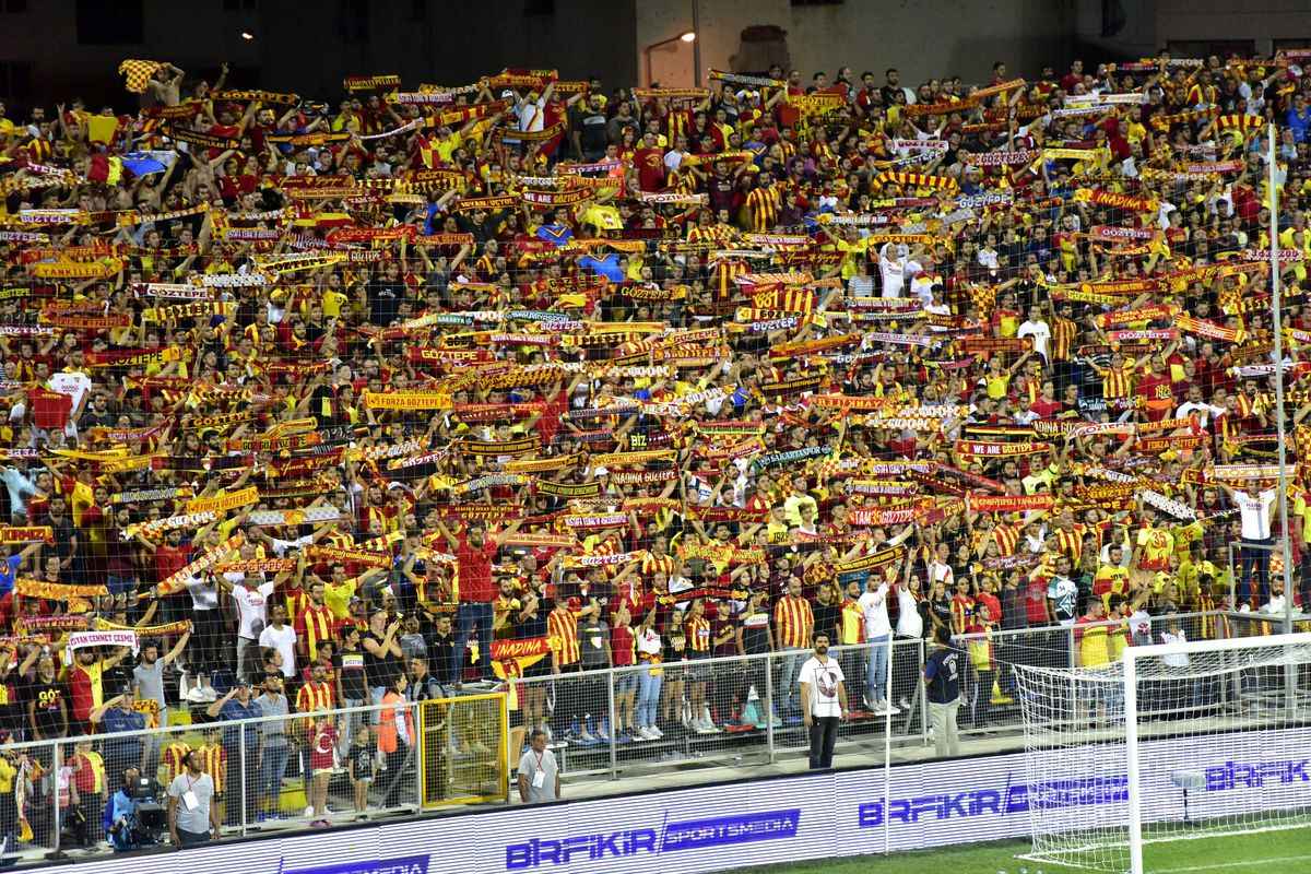 Başkan İduğ Göztepe\'yi ilk maçında yalnız bırakmadı