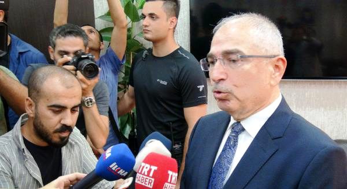 Diyarbakır, Van ve Mardin\'in HDP\'li büyükşehir belediye başkanları görevden alındı (9)