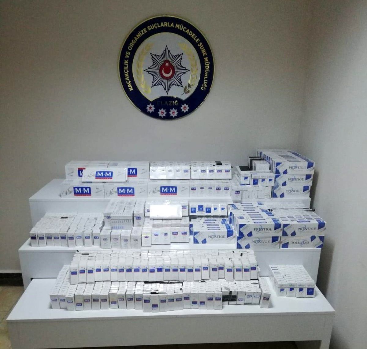 Elazığ\'da 3 bin 200 paket kaçak sigara ele geçirildi