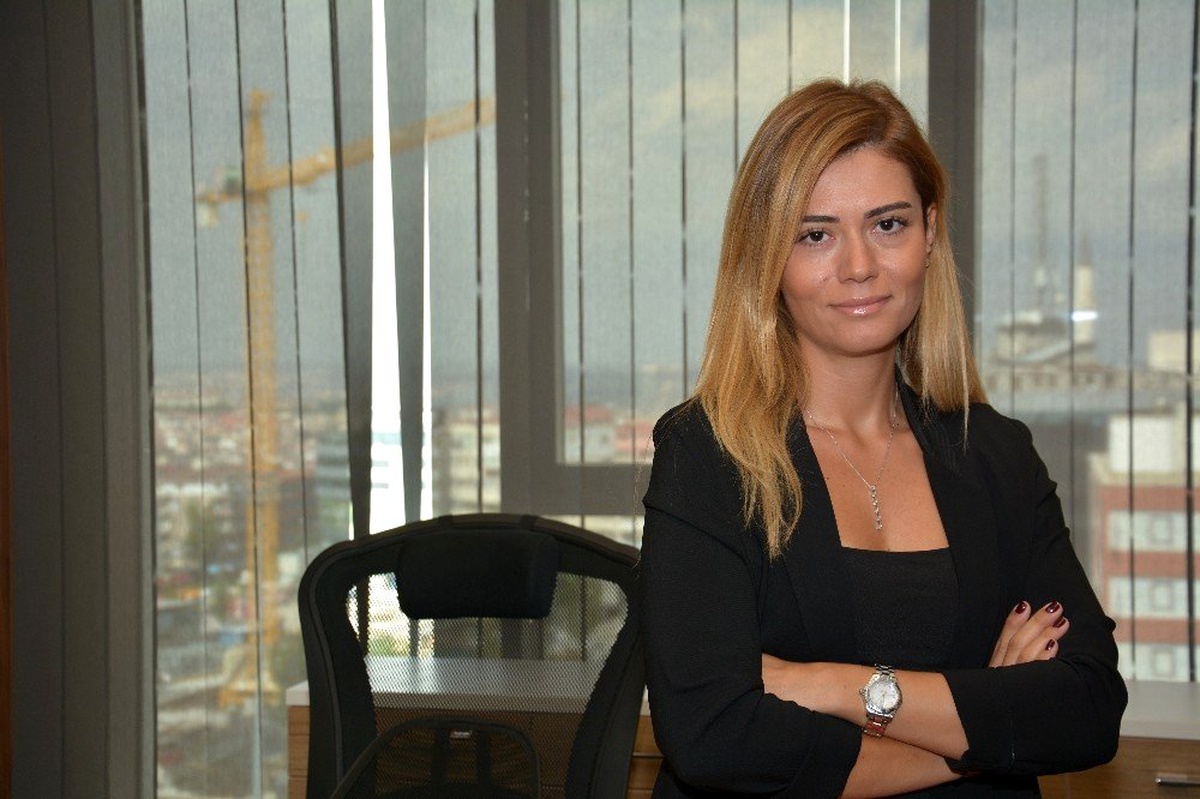 Genç mühendisler \'Yarı Zamanlı Mühendislik Programı\' ile iş hayatına katıldı