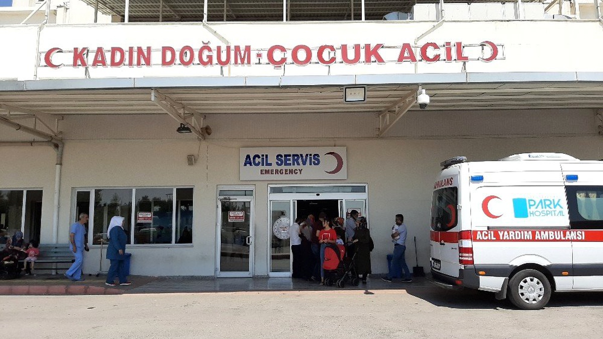 Güvenlik görevlisine hasta yakınından saldırı