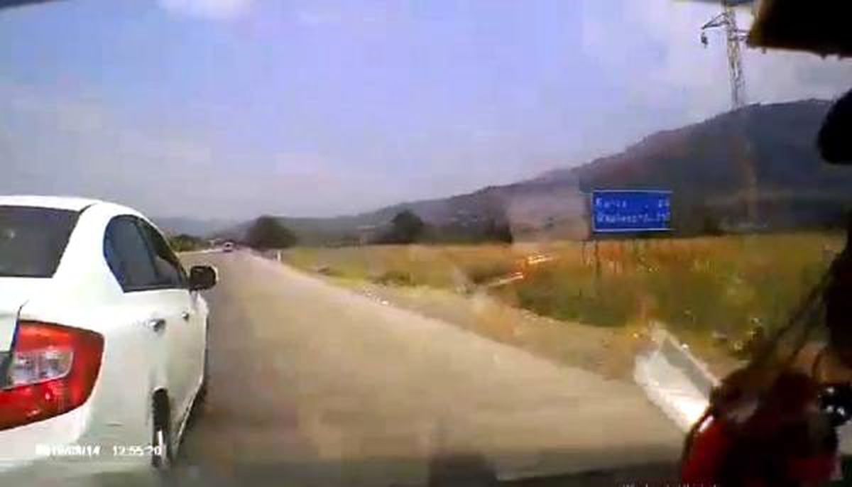 Hatalı sollama araç içi kamerada