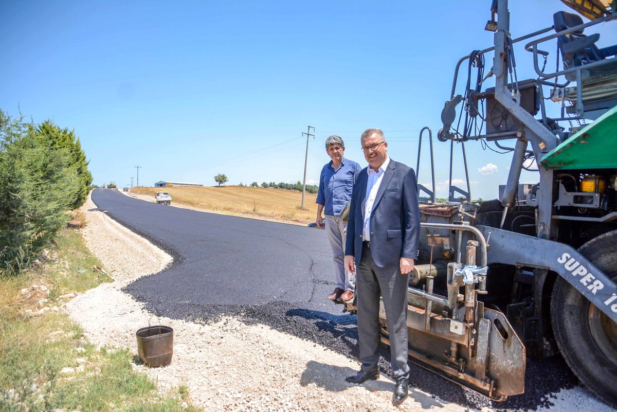 Karacabey\'de asfalt çalışmalarına devam