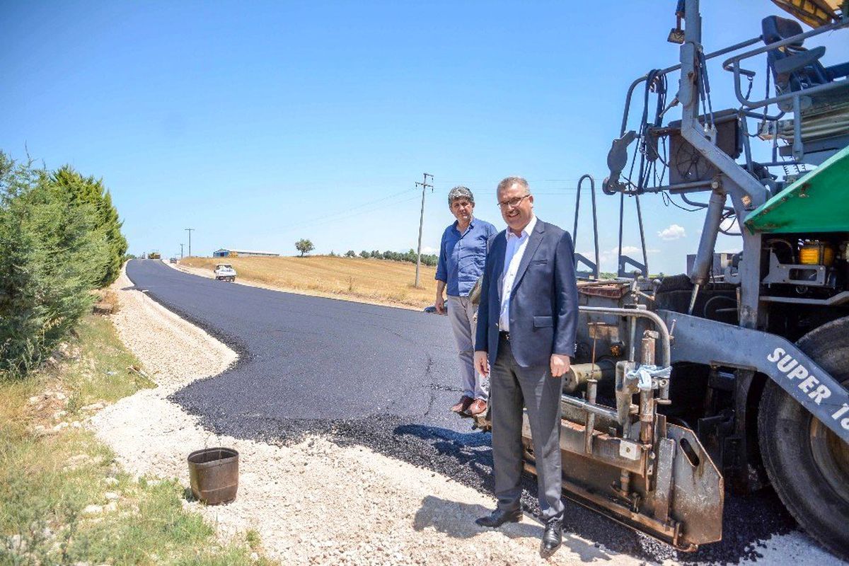 Karacabey\'de asfalt çalışmalarına devam