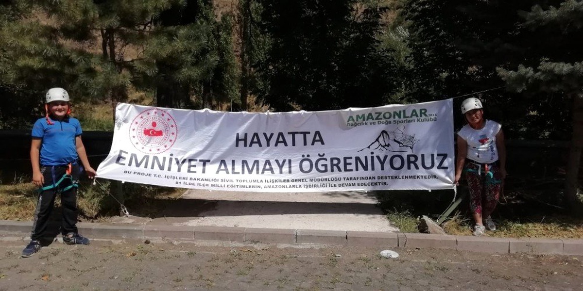 Kars\'ta, "Hayatta Emniyet Almayı Öğreniyoruz" kampı