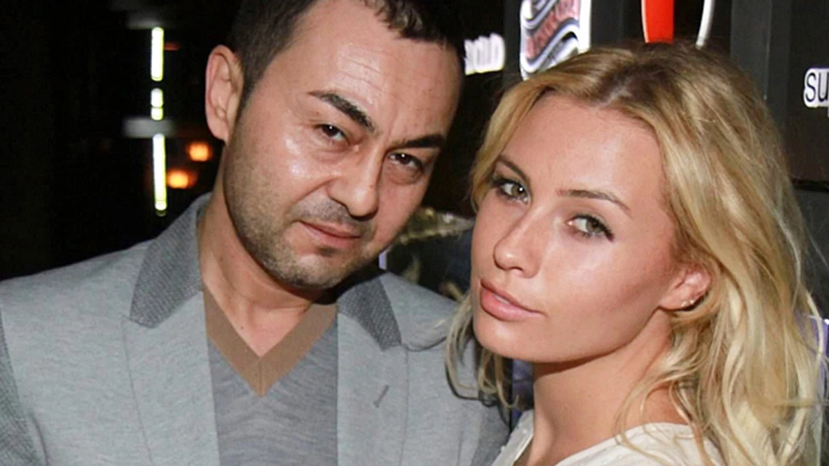 Sertaç Ortaç\'la boşanan Chloe Loughnan baba evine geri döndü