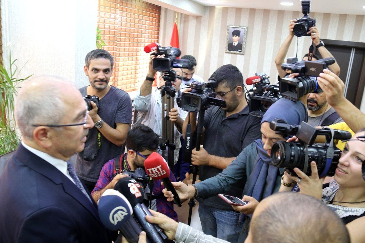 Vali Yaman, Belediye Başkan Vekilliği görevine başladı