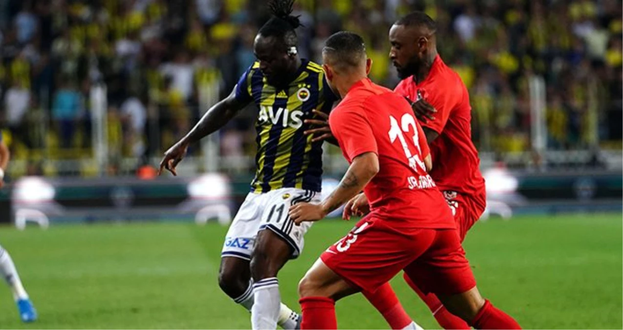 Victor Moses pamukla sahaya çıktı