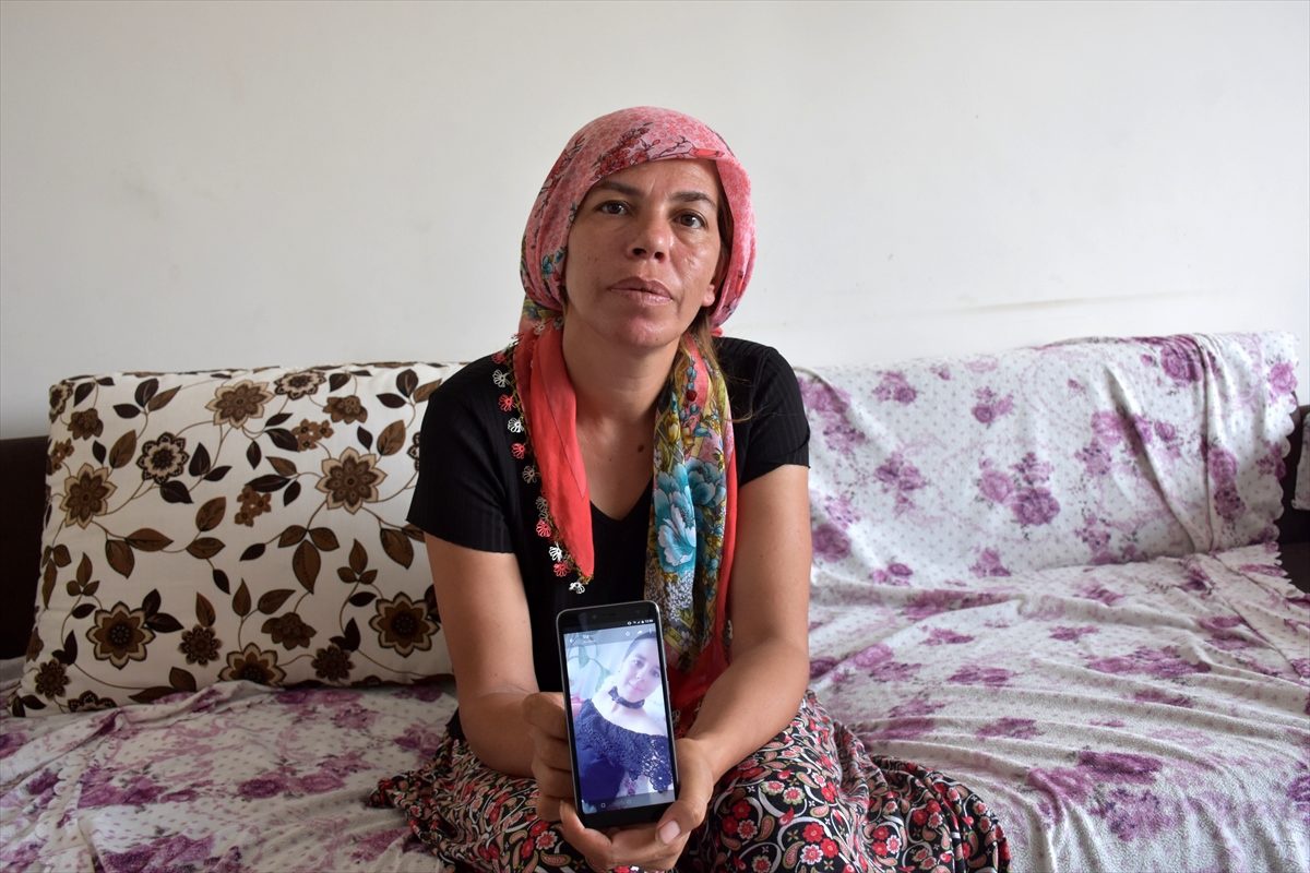 Adana\'da 27 gündür kayıp kızının bulunmasını istiyor