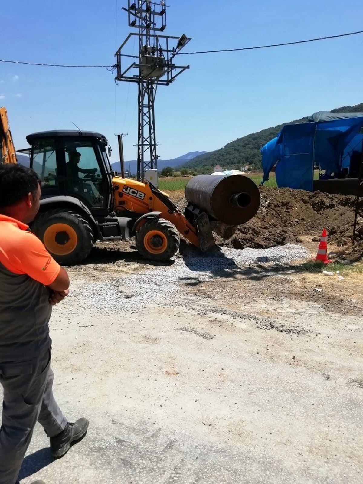 ASAT Kaş\'ta üç mahallenin daha yüzünü güldürdü