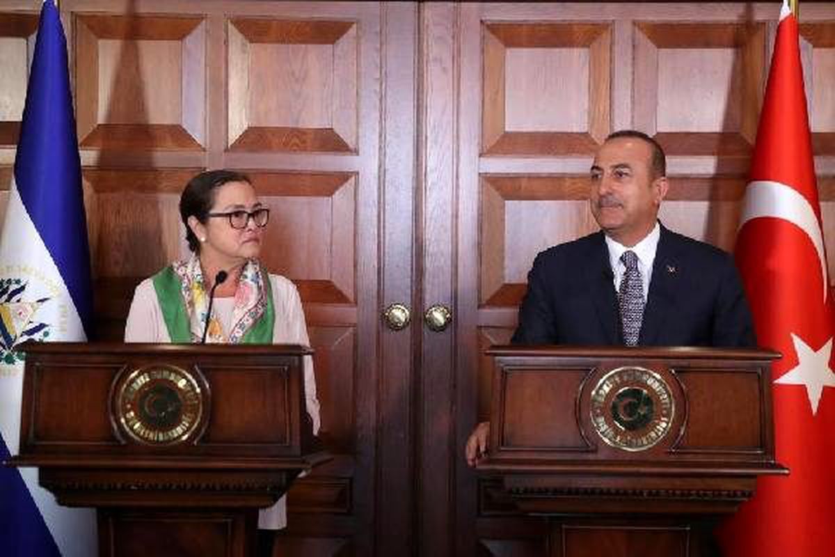 Bakan Çavuşoğlu: Rejimin ateşle oynamaması gerek