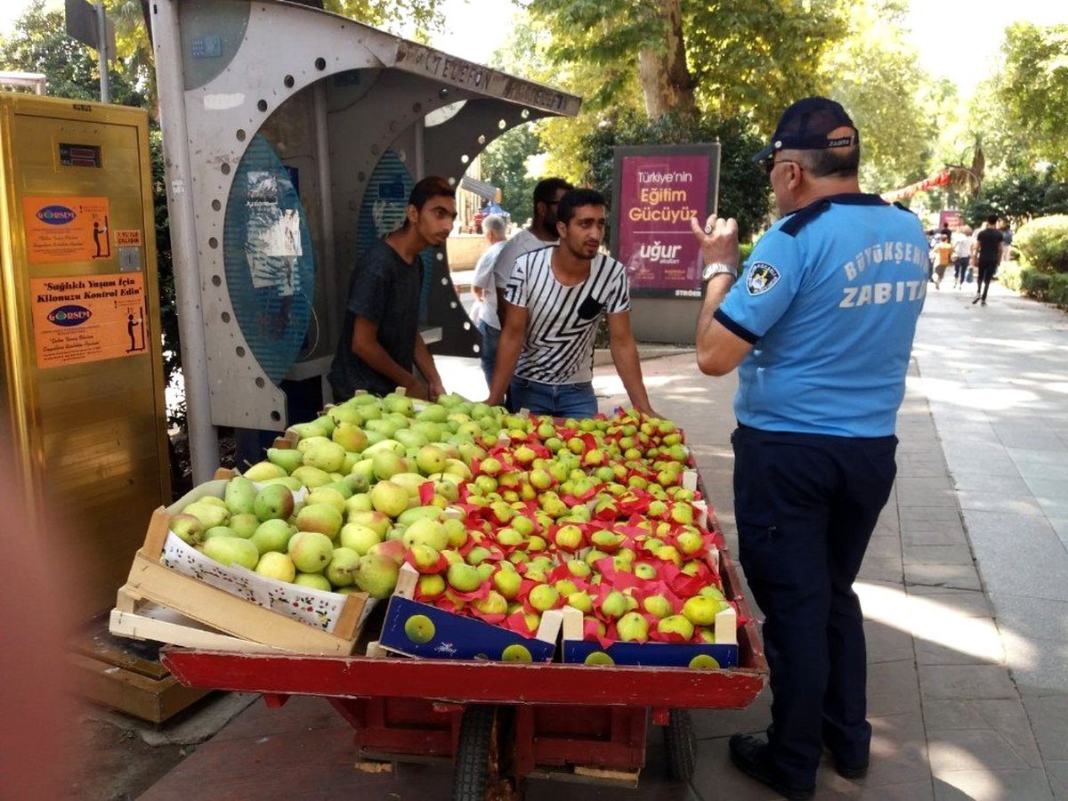 Büyükşehir zabıtasından bin 838 iş yerinde denetim