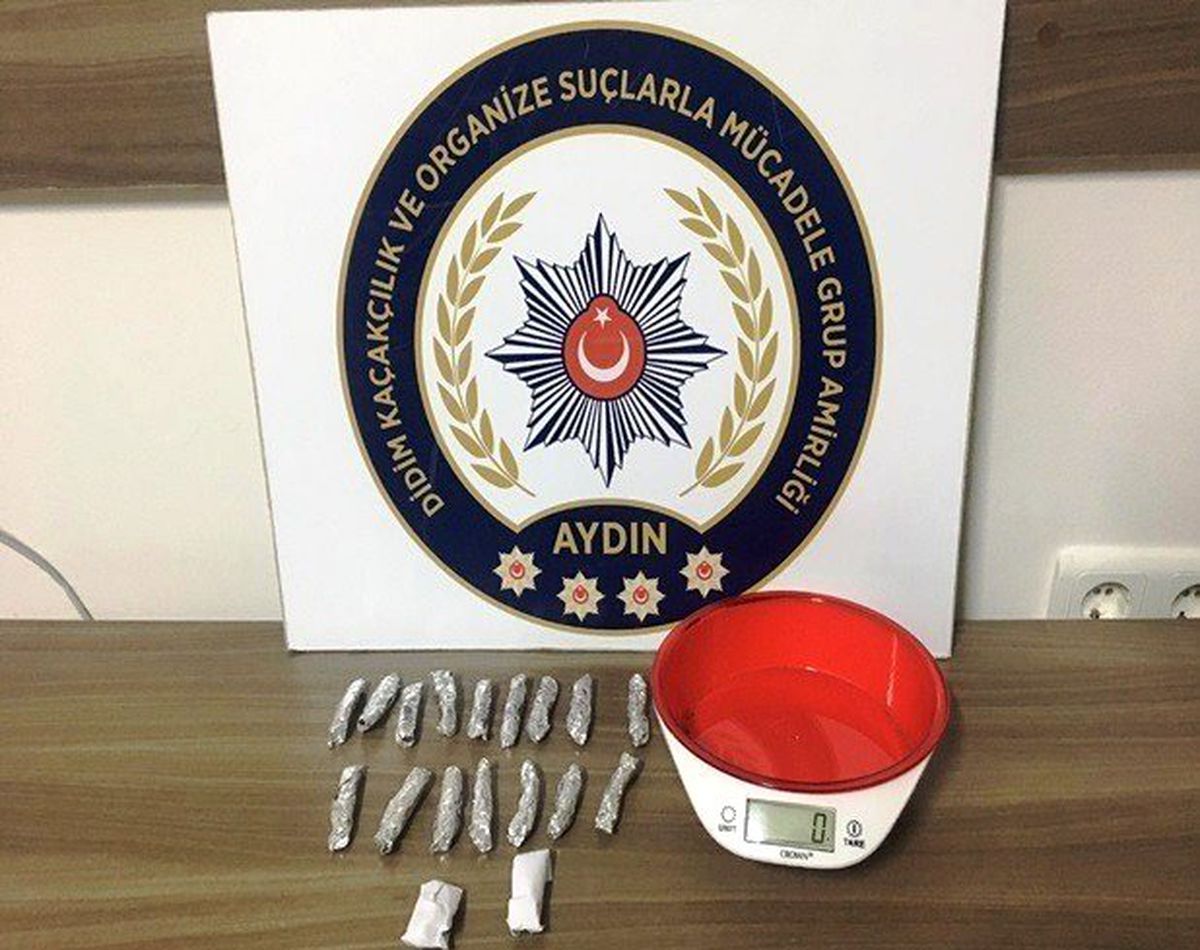 Çay ocağına uyuşturucu baskını