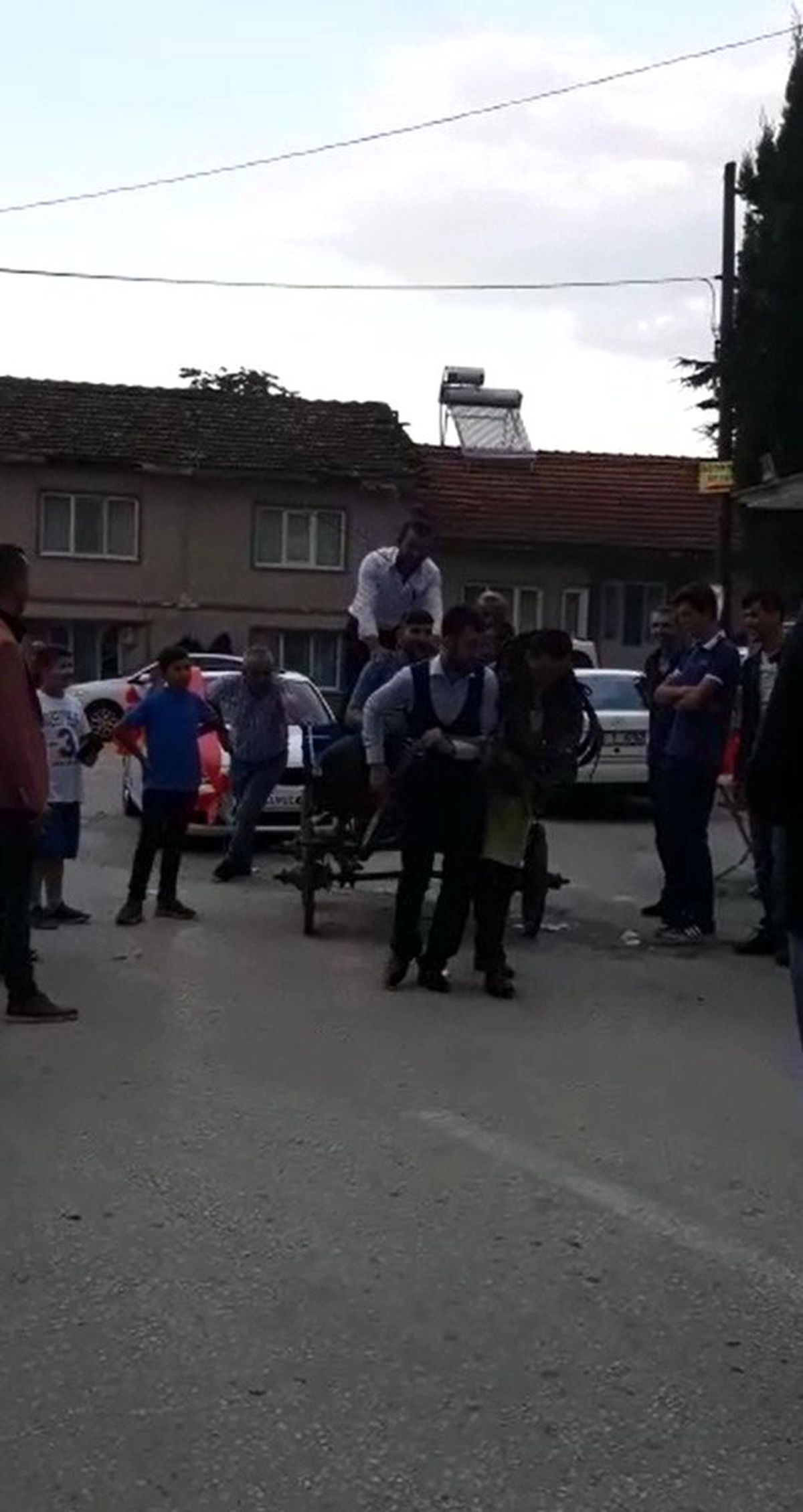 Damat ve sağdıcın zor anları