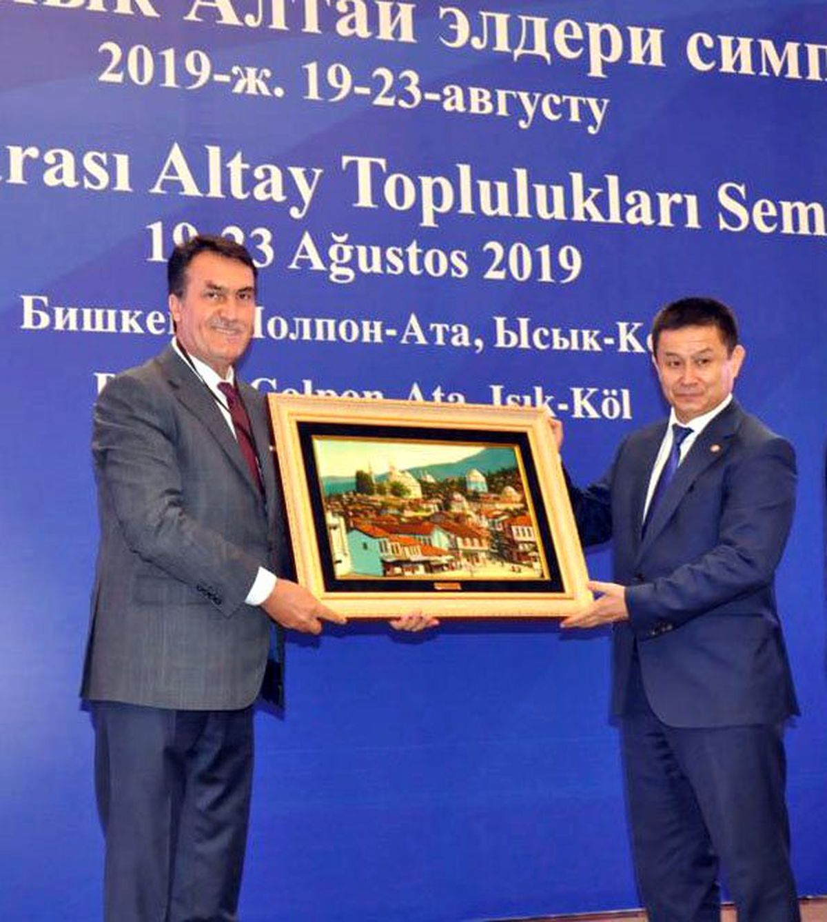 Dündar\'dan Türk Dünyası\'na birlik mesajı