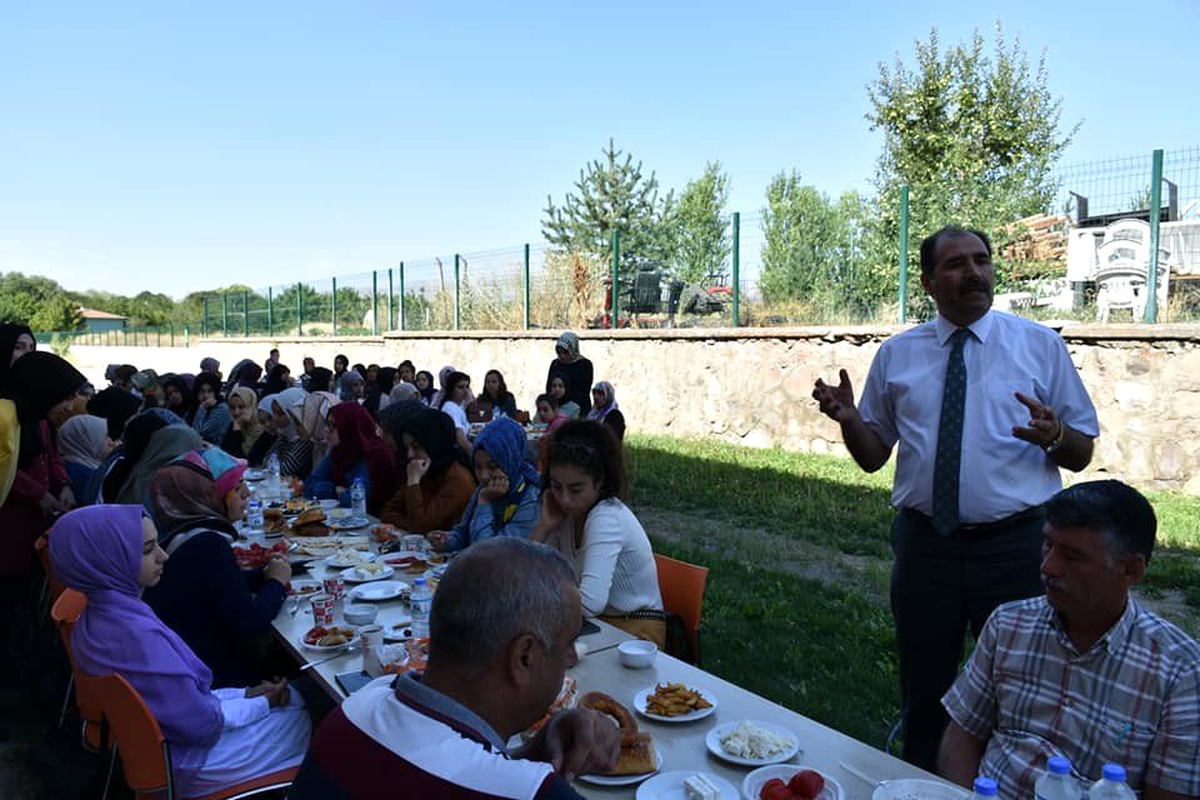 Erzincan\'da destekleme ve yetiştirme kursları devam ediyor