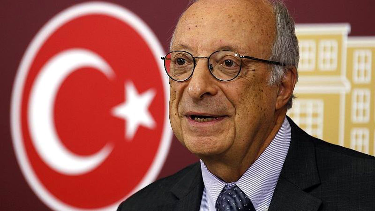 \'Görevden alınan belediye başkanlarıyla halkın iradesi hiçe sayıldı; AİHM yolu açık gözükmüyor\'