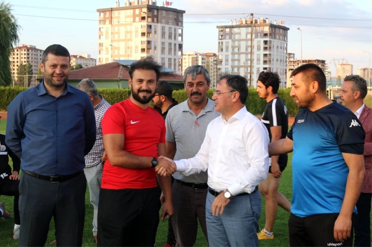 Hacılar Belediye Başkanı Bilal Özdoğan stadyum için müjdeyi verdi