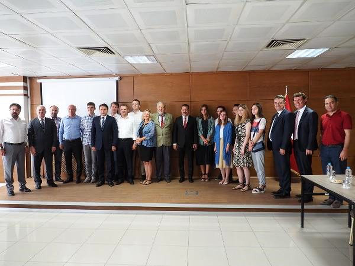 İlber Ortaylı\'dan Rus öğrencilere Osmanlıca dersi