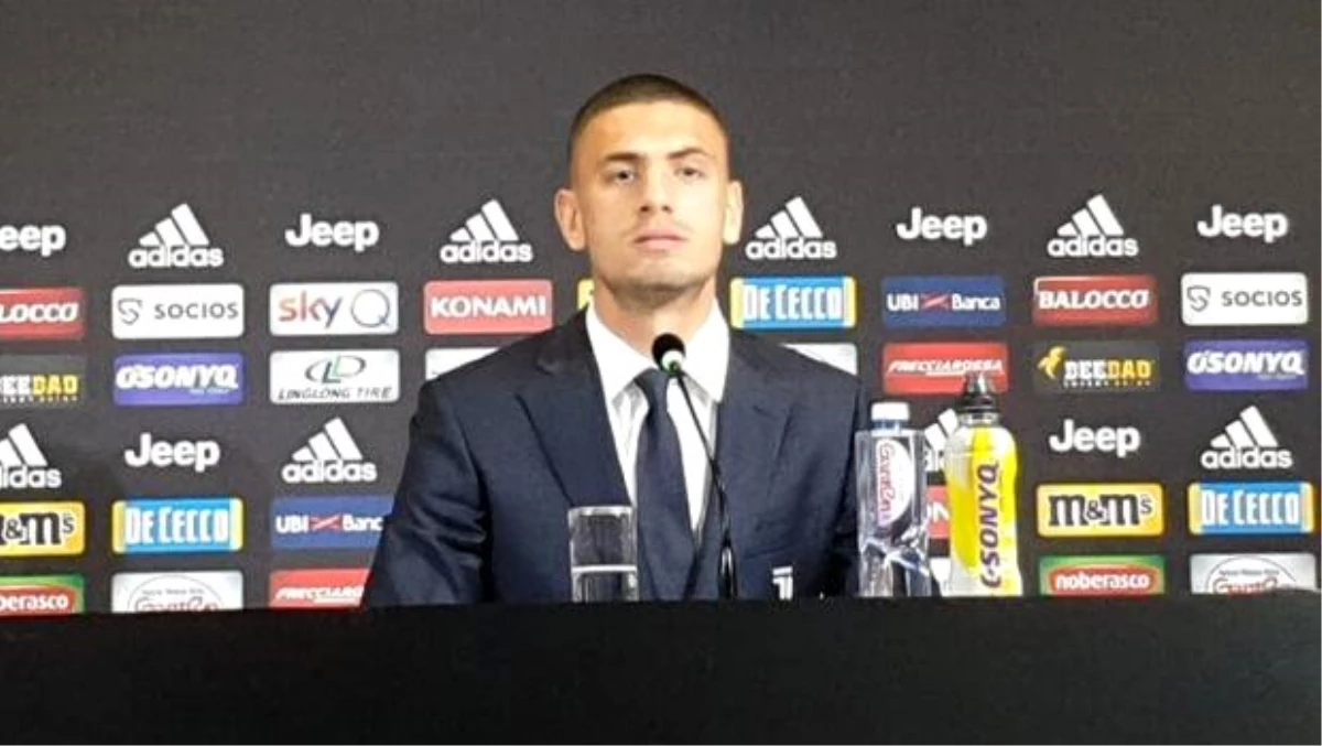 Juventus, Merih Demiral için imza töreni düzenledi