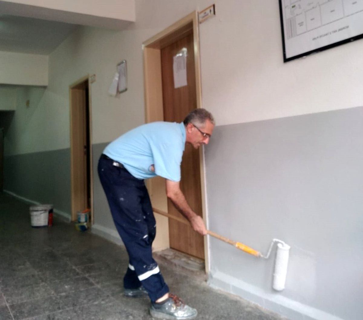 Körfez Belediyesi\'nden okullara tadilat desteği