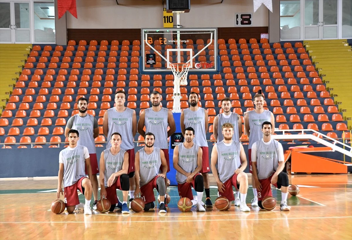 Mamak Belediyesi basketbol takımı ilk idmanını yaptı