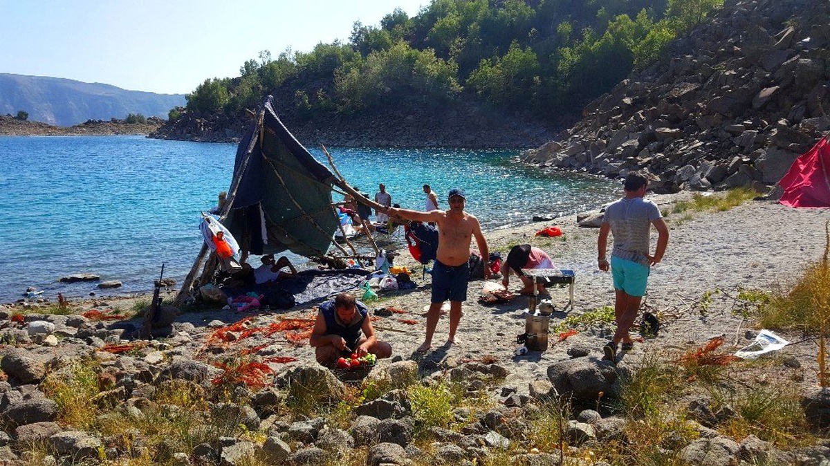 (Özel) Dünyanın ikinci büyük krater gölünde jet ski keyfi