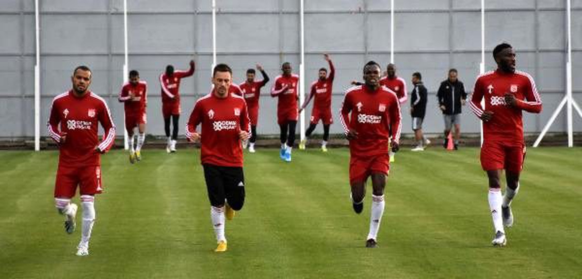 Rıza Çalımbay: Çaykur Rizespor maçına odaklandık